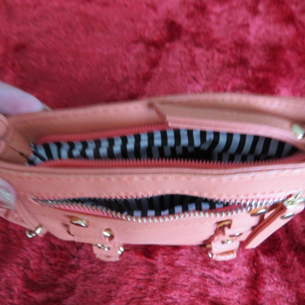 Charming Charlie Crossbody Bag NWOT - Picture 5 of 12